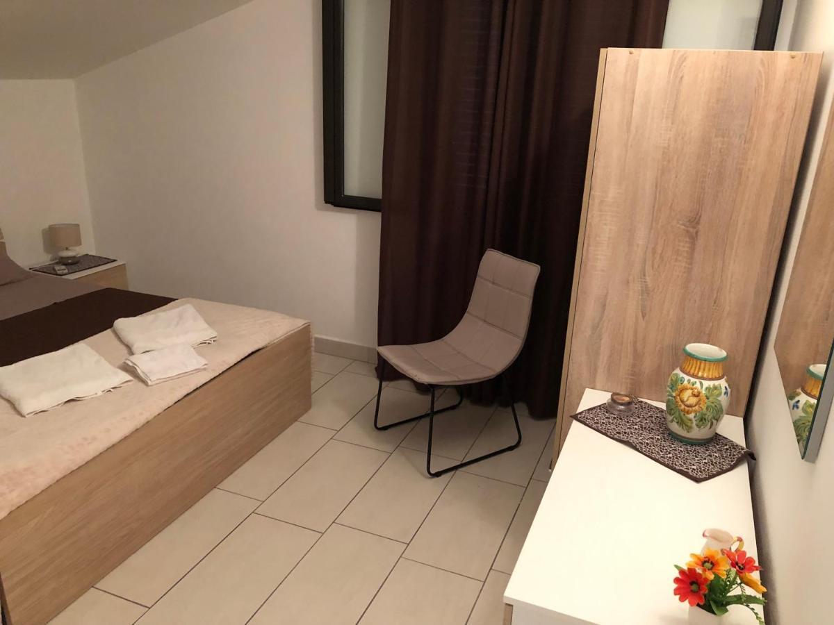 Royal Bay Apartment 체팔루 외부 사진